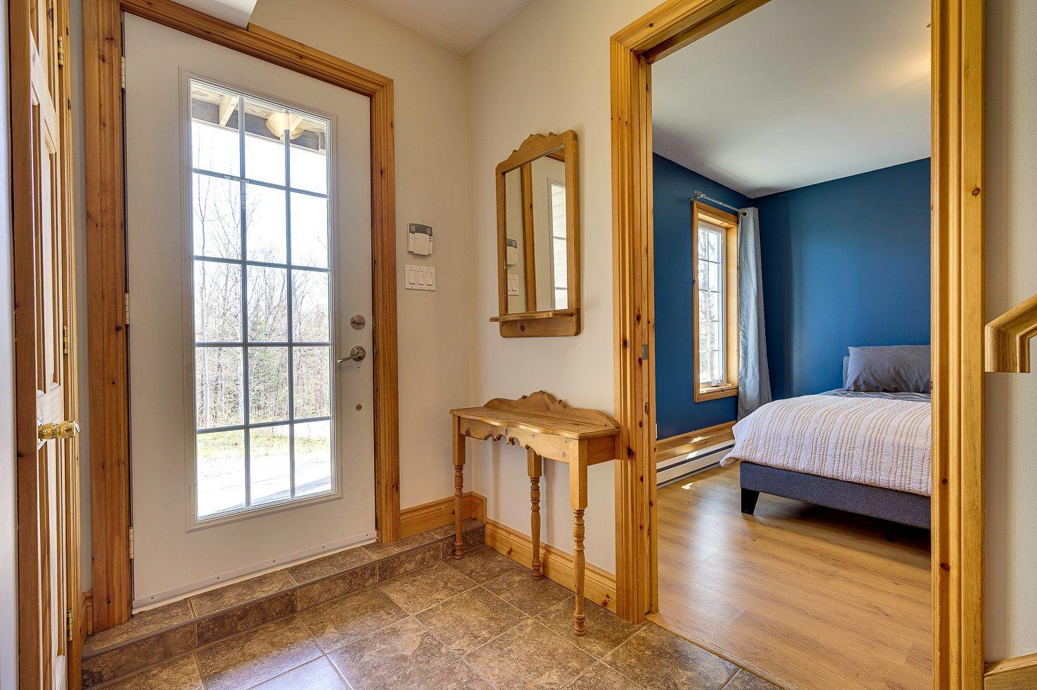 









1215


Ch. Masson

,
Sainte-Marguerite-du-Lac-Masson,




QC
J0T1L0

