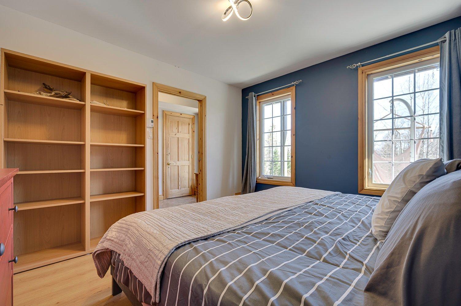 









1215


Ch. Masson

,
Sainte-Marguerite-du-Lac-Masson,




QC
J0T1L0

