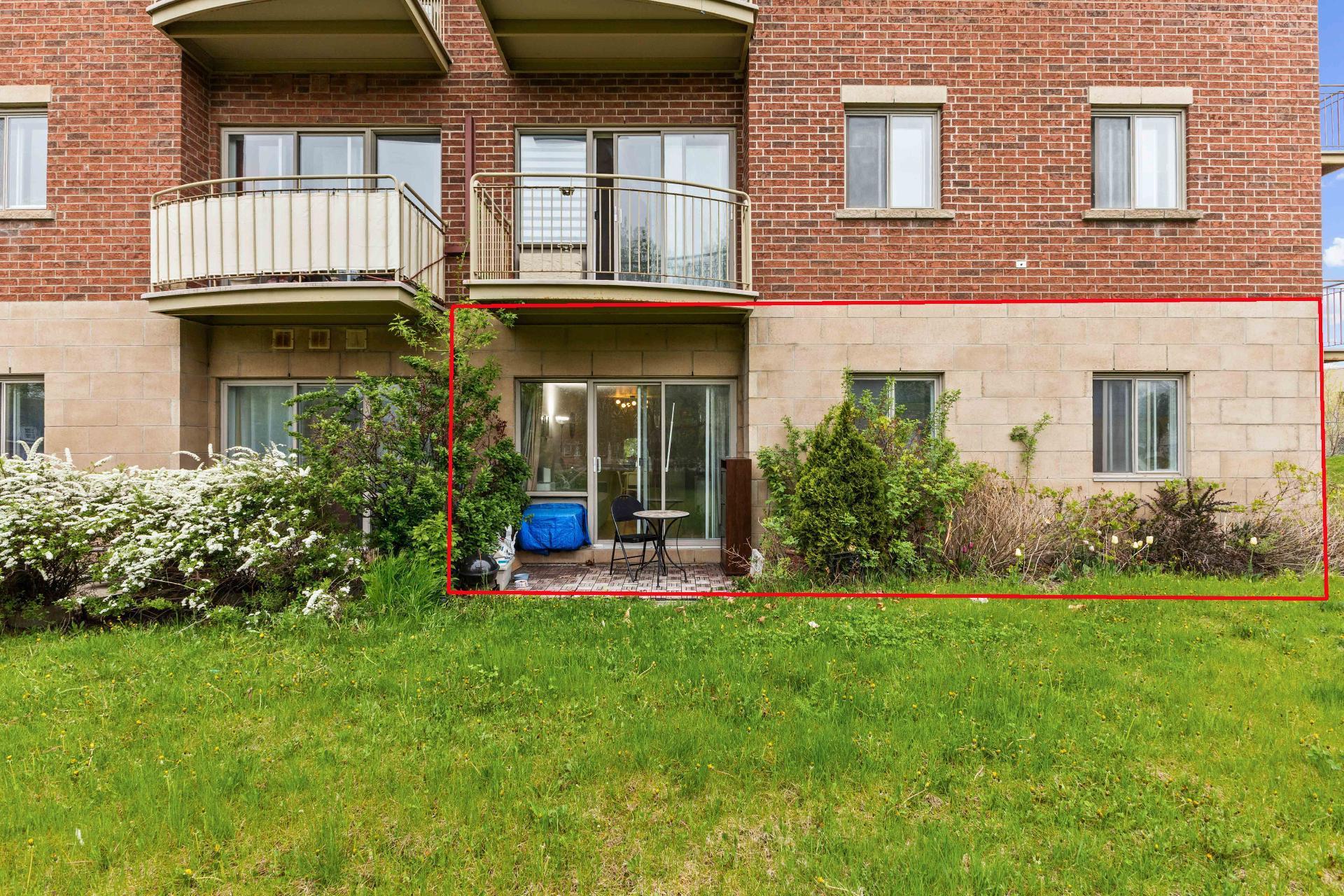









445


Av. Ste-Croix

, 109,
Montréal (Saint-Laurent),




QC
H4L5P3

