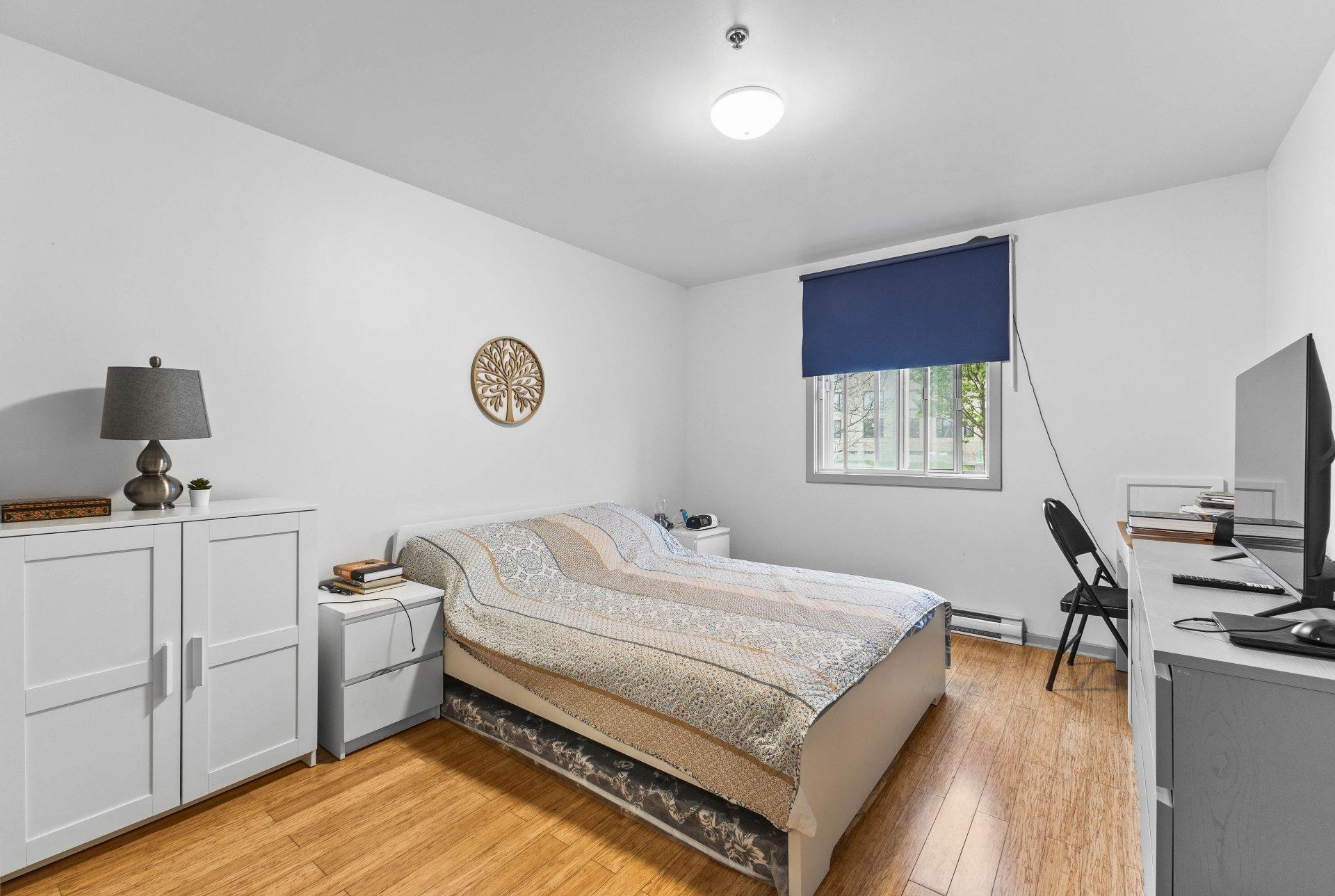 









445


Av. Ste-Croix

, 109,
Montréal (Saint-Laurent),




QC
H4L5P3

