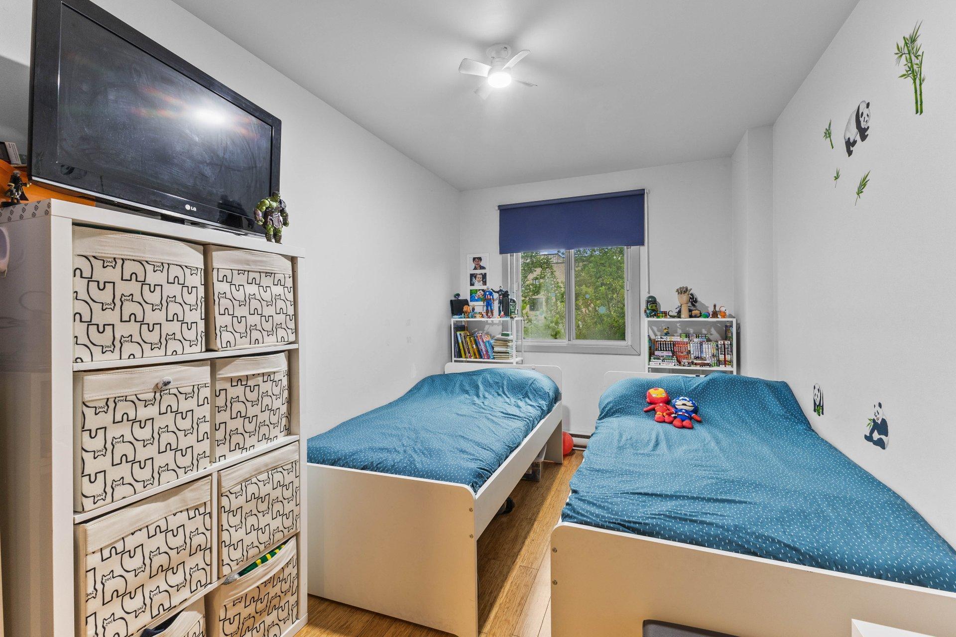 









445


Av. Ste-Croix

, 109,
Montréal (Saint-Laurent),




QC
H4L5P3

