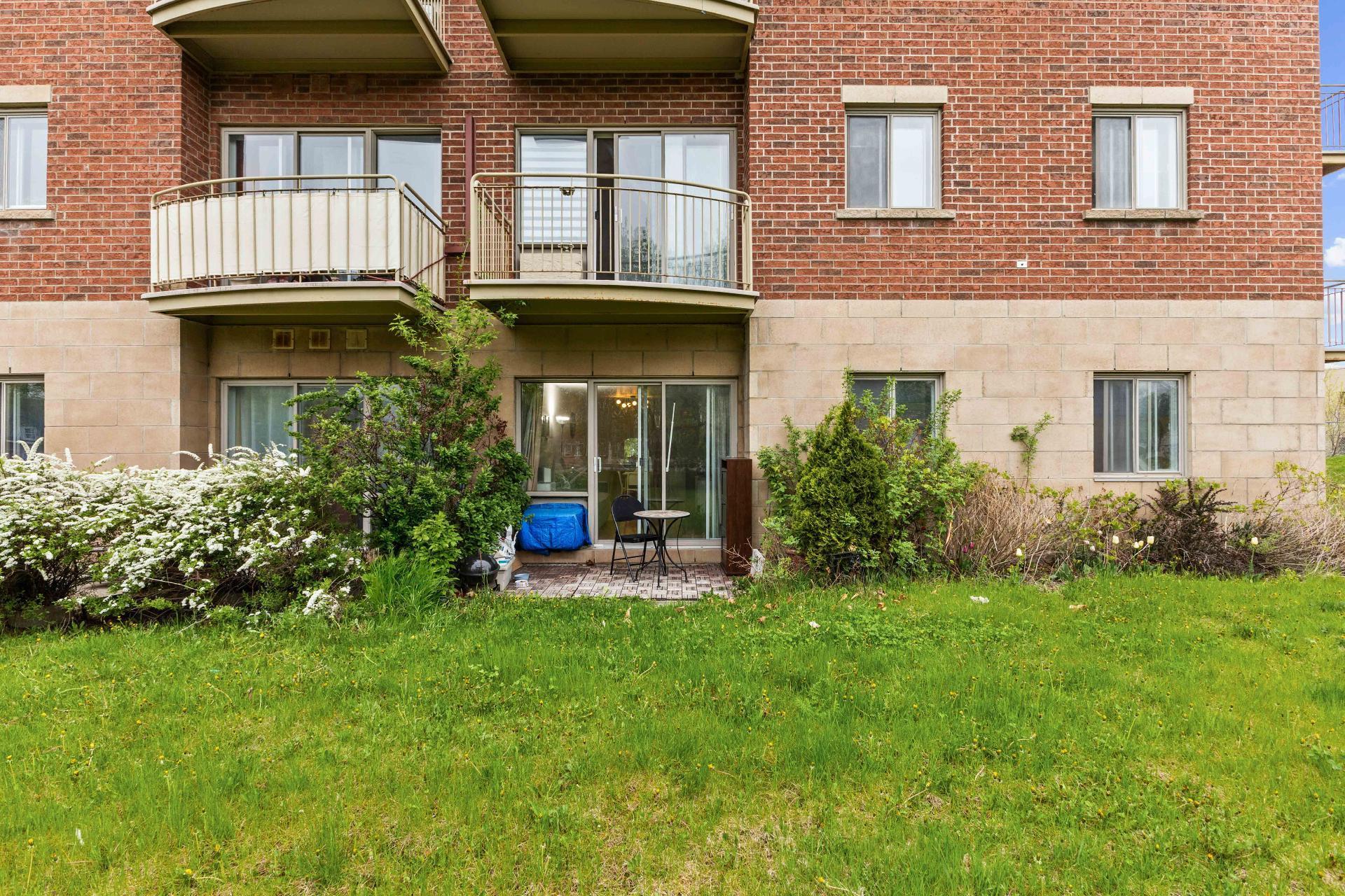 









445


Av. Ste-Croix

, 109,
Montréal (Saint-Laurent),




QC
H4L5P3

