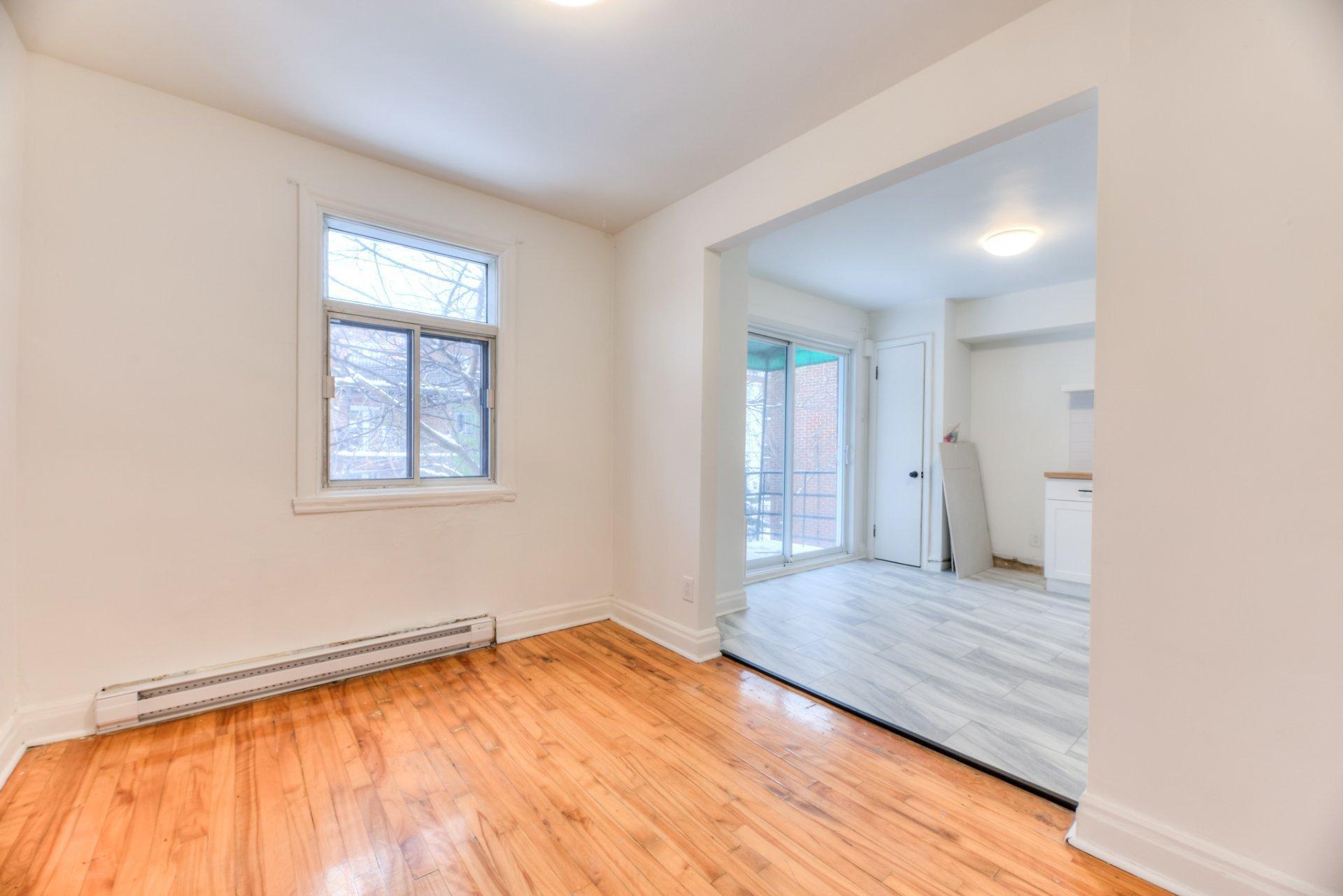 









4456


Av. d'Orléans

,
Montréal (Rosemont/La Petite-Patrie),




QC
H1X2K2

