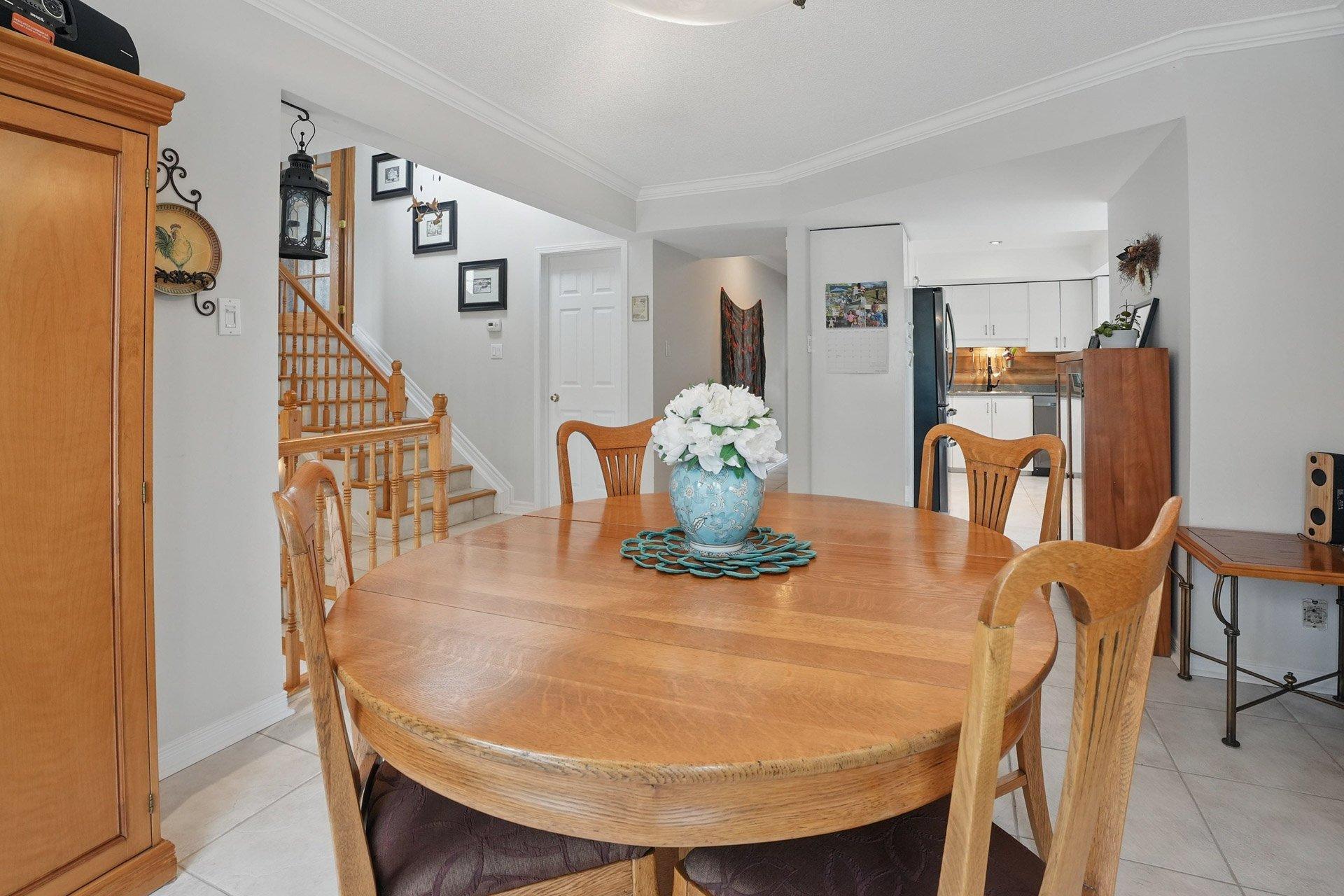 









2


Av. de la Citadelle

, 3,
Gatineau (Hull),




QC
J8Z3M4

