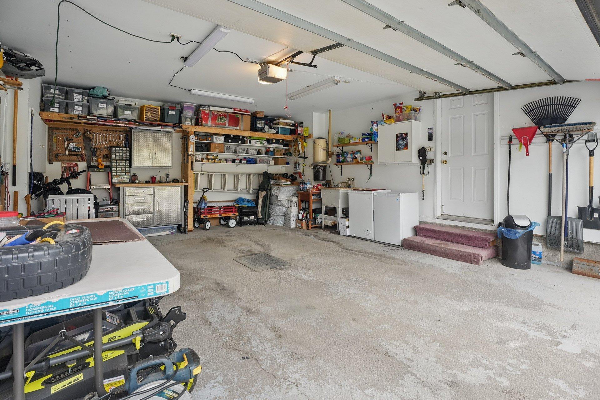 









2


Av. de la Citadelle

, 3,
Gatineau (Hull),




QC
J8Z3M4

