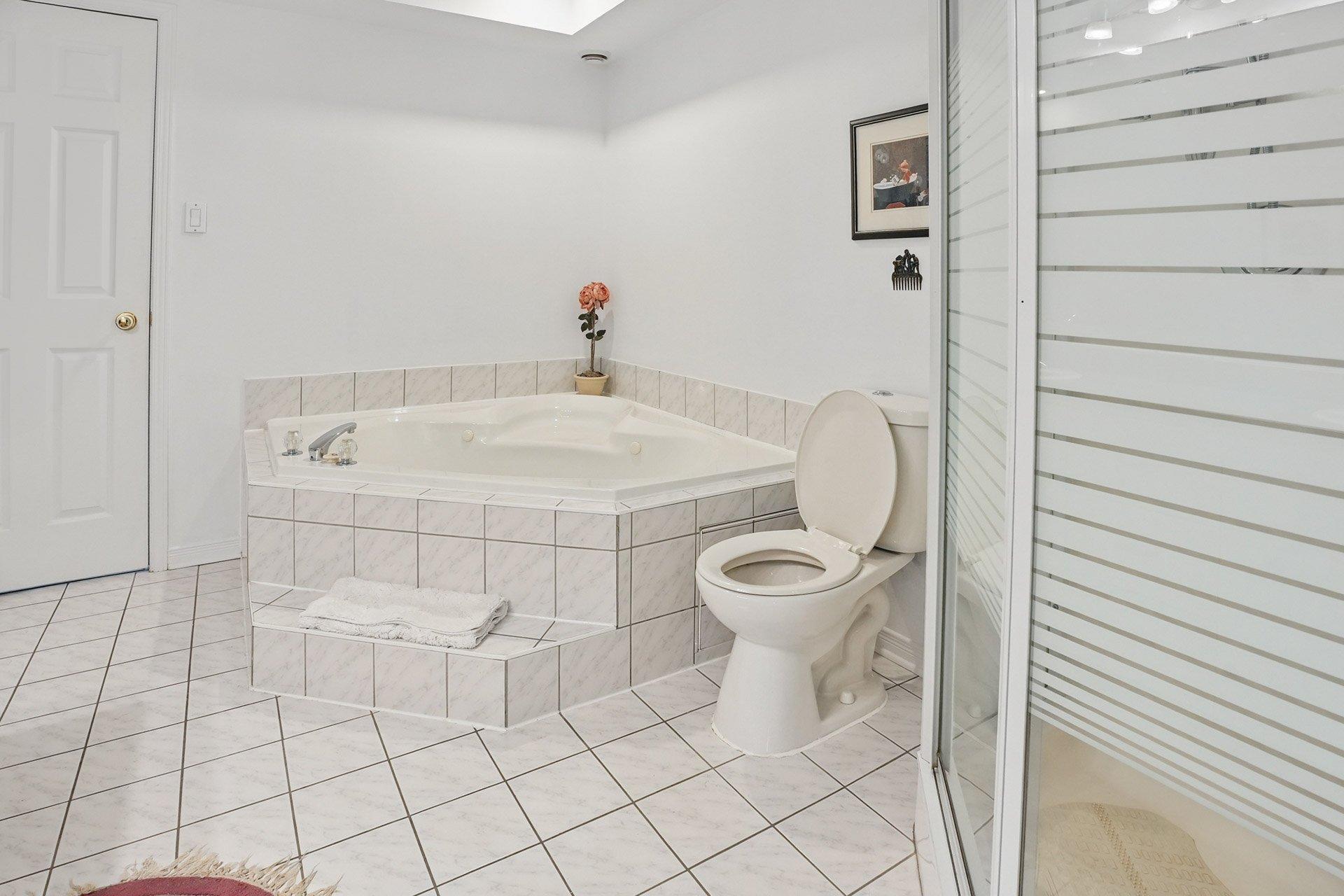 









2


Av. de la Citadelle

, 3,
Gatineau (Hull),




QC
J8Z3M4

