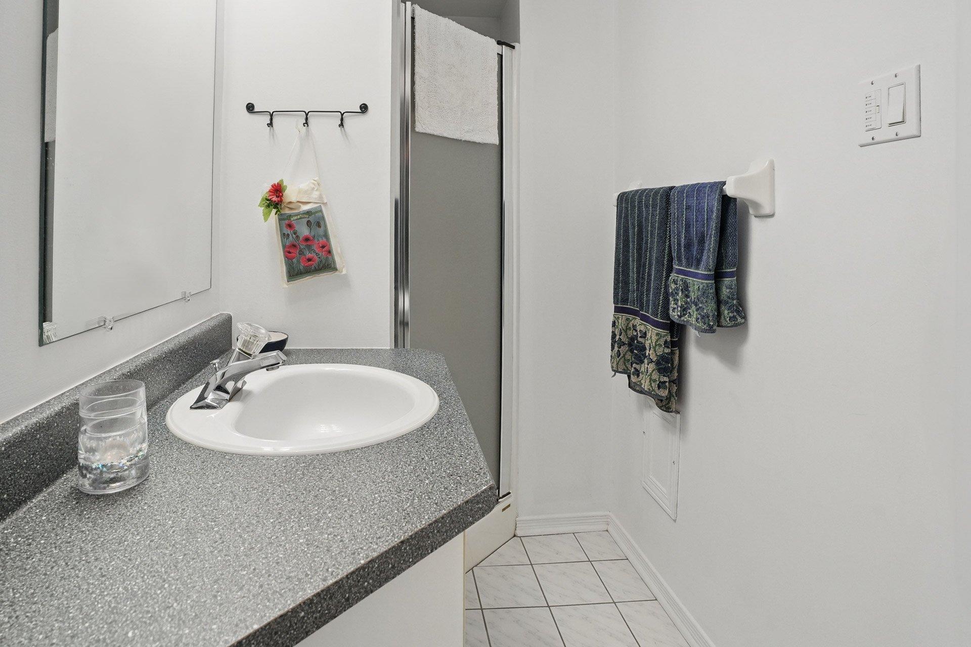 









2


Av. de la Citadelle

, 3,
Gatineau (Hull),




QC
J8Z3M4

