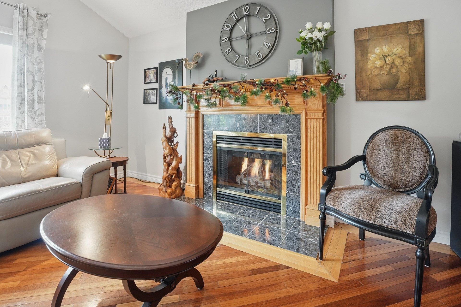 









2


Av. de la Citadelle

, 3,
Gatineau (Hull),




QC
J8Z3M4

