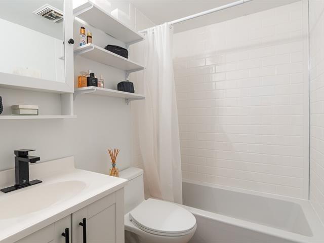 









4454


Av. d'Orléans

,
Montréal (Rosemont/La Petite-Patrie),




QC
H1X2K2

