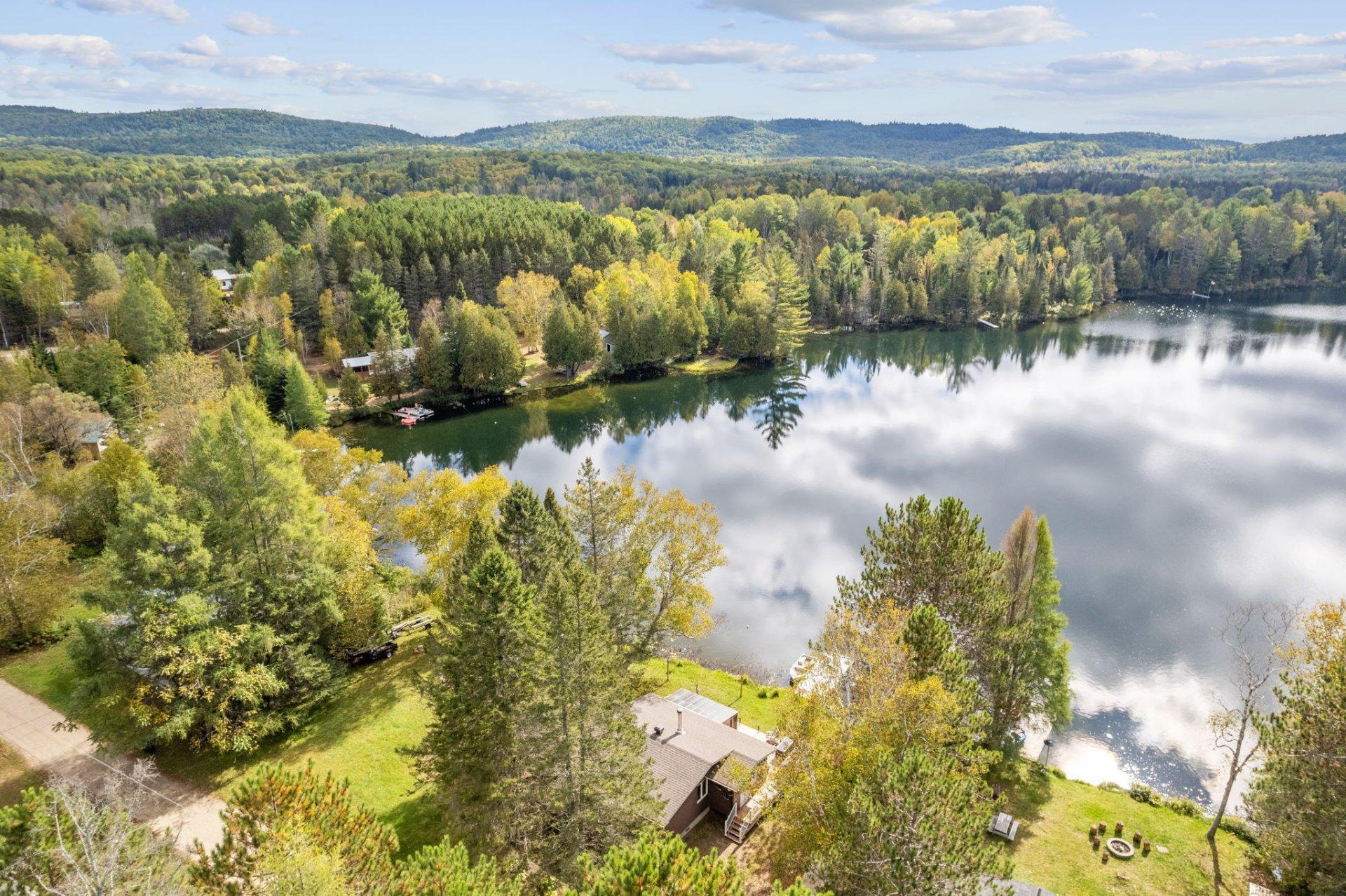 









15


Ch. du Lac-chez-Médée

,
Blue Sea,




QC
J0X1C0

