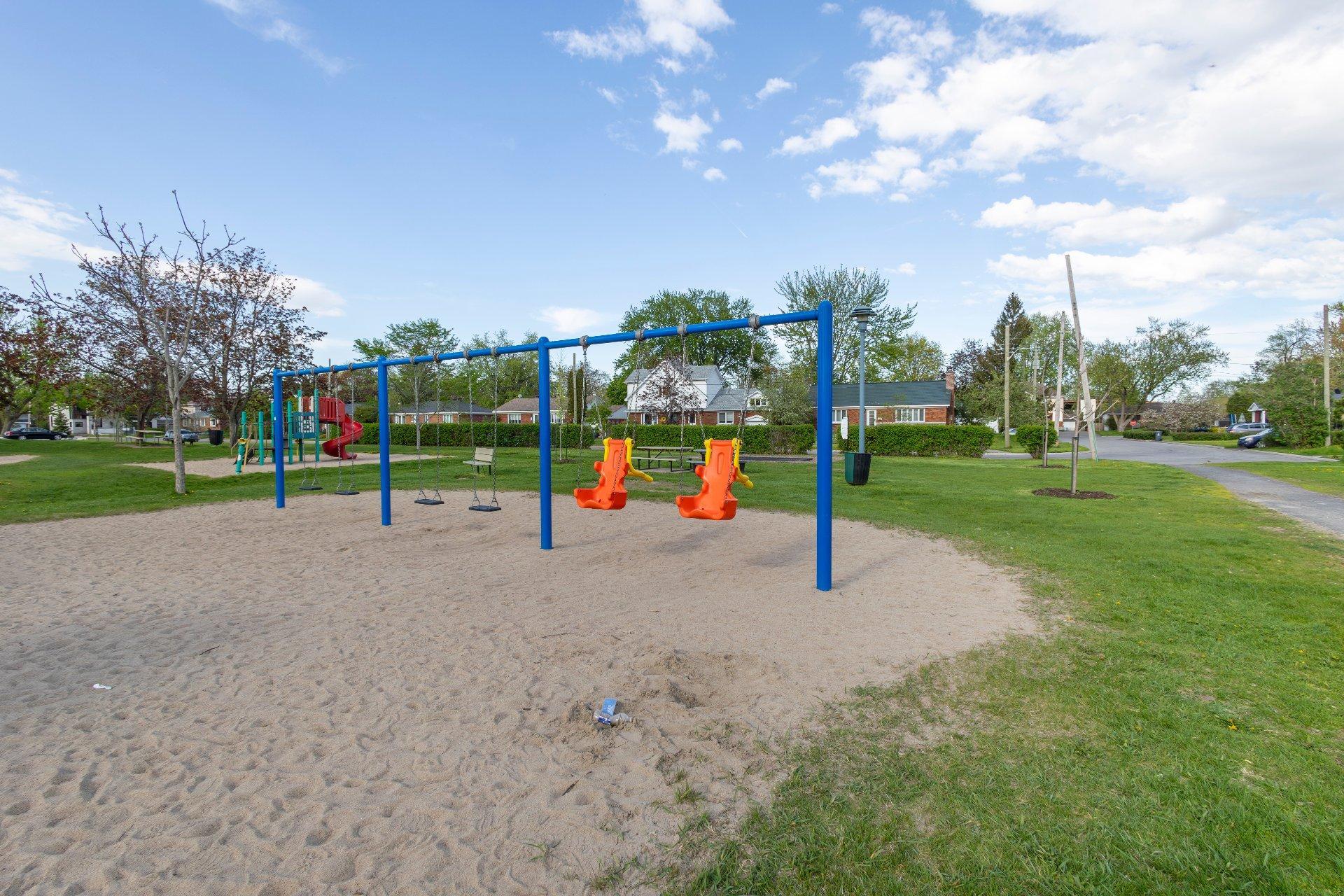 









248


Boul. Pine Beach

,
Dorval,




QC
H9S2V5


