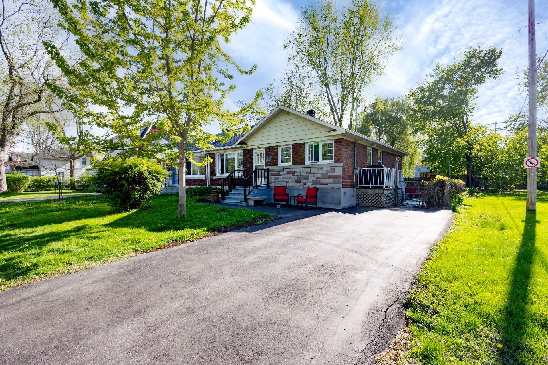 









248


Boul. Pine Beach

,
Dorval,




QC
H9S2V5

