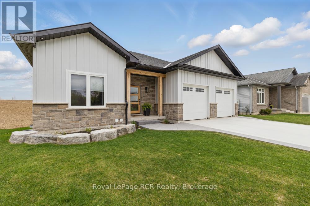












13 JONATHAN CRESCENT

,
South Bruce,




Ontario
N0G2J0

