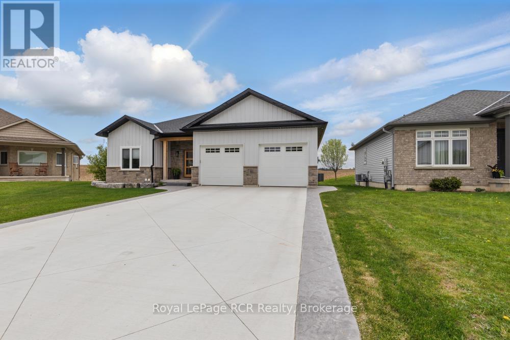 












13 JONATHAN CRESCENT

,
South Bruce,




Ontario
N0G2J0

