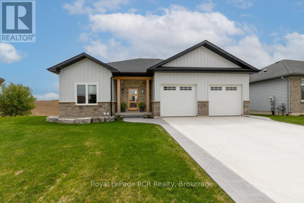 












13 JONATHAN CRESCENT

,
South Bruce,




Ontario
N0G2J0

