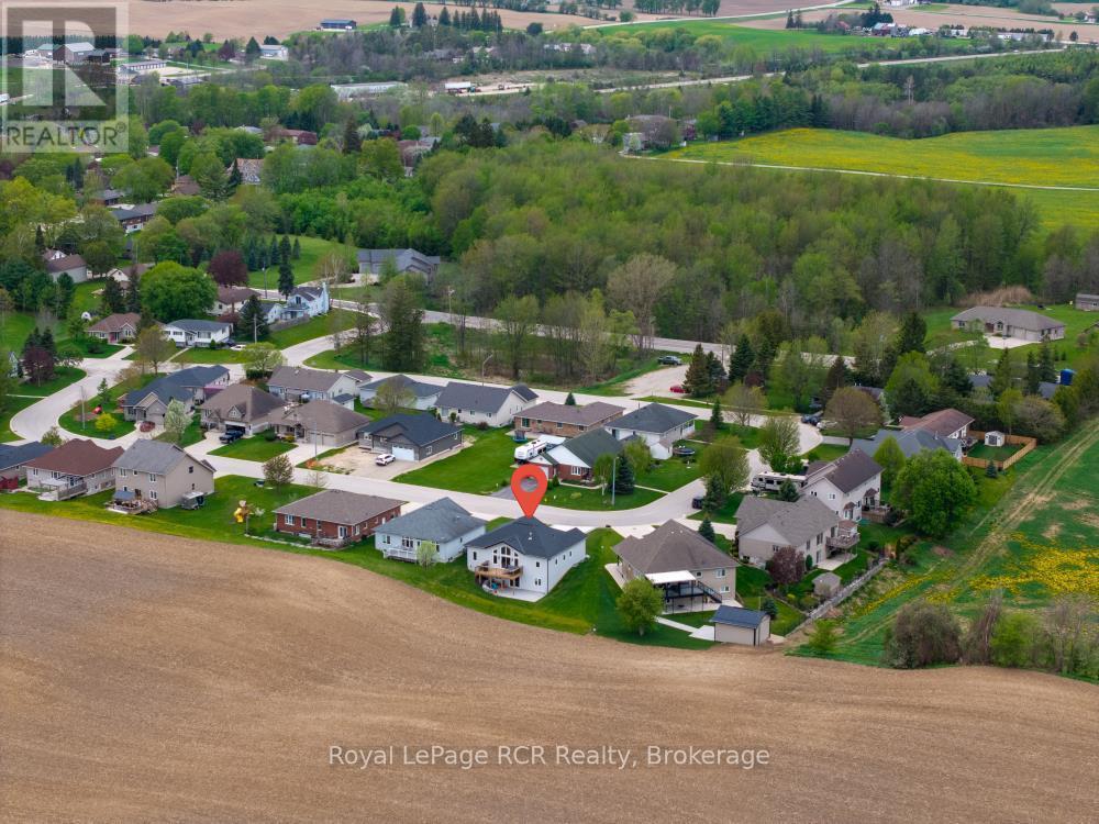 












13 JONATHAN CRESCENT

,
South Bruce,




Ontario
N0G2J0

