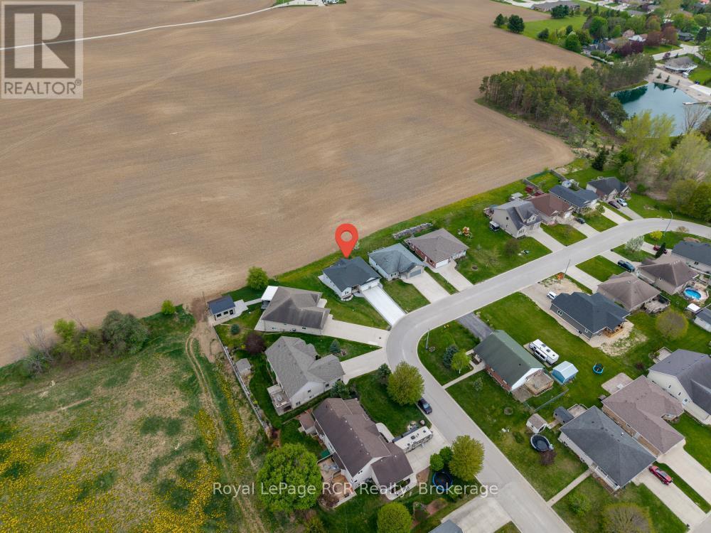 












13 JONATHAN CRESCENT

,
South Bruce,




Ontario
N0G2J0

