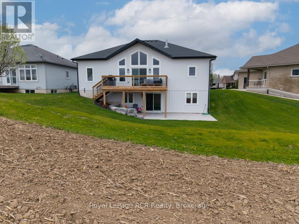 












13 JONATHAN CRESCENT

,
South Bruce,




Ontario
N0G2J0

