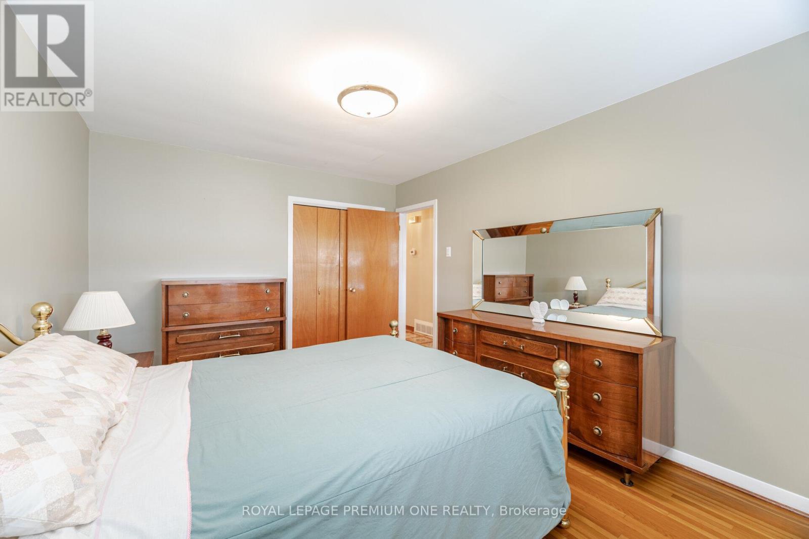 












128 HULLMAR DRIVE

,
Toronto,




Ontario
M3N2E6

