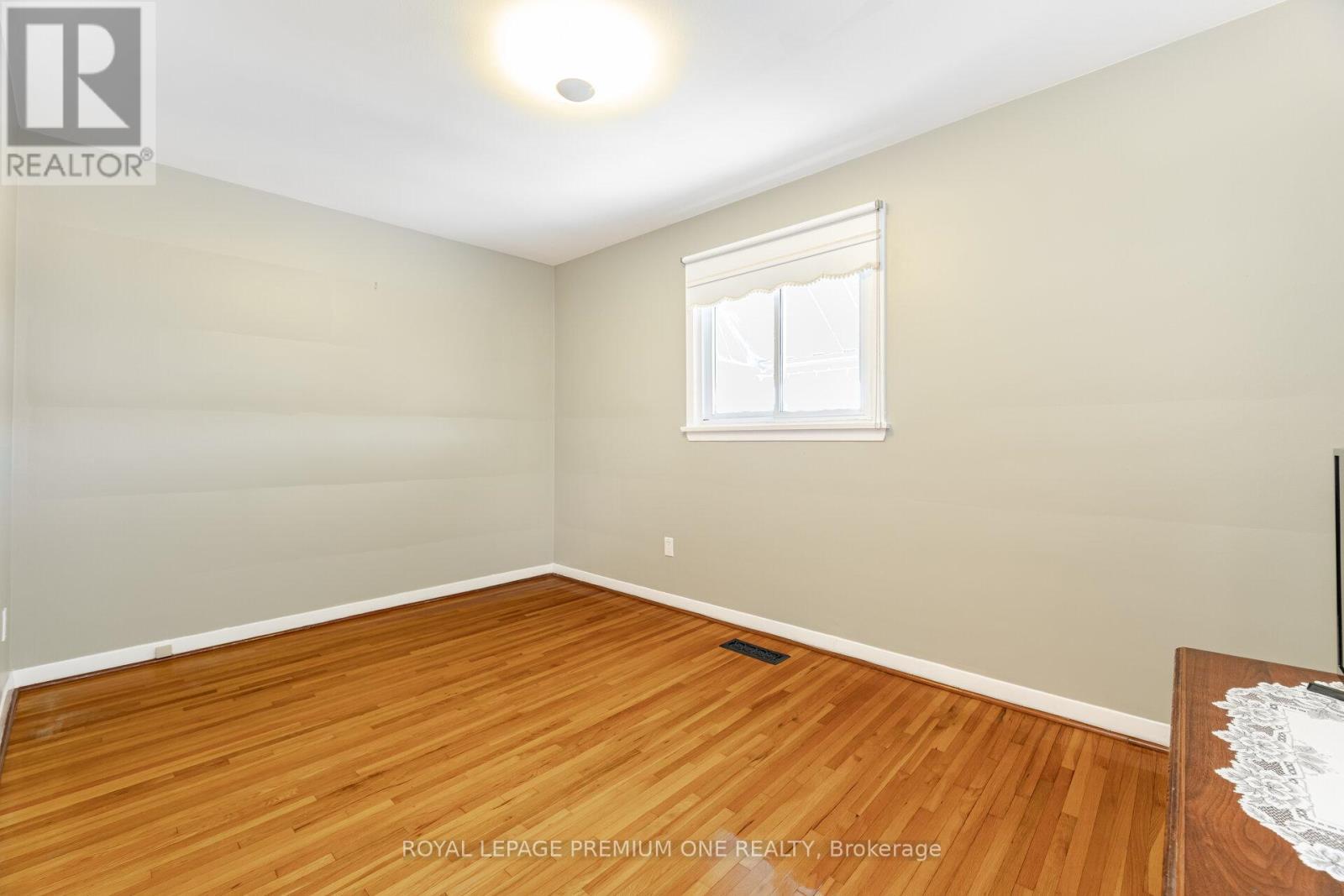 












128 HULLMAR DRIVE

,
Toronto,




Ontario
M3N2E6

