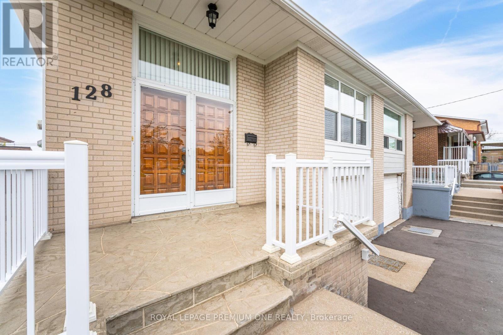 












128 HULLMAR DRIVE

,
Toronto,




Ontario
M3N2E6


