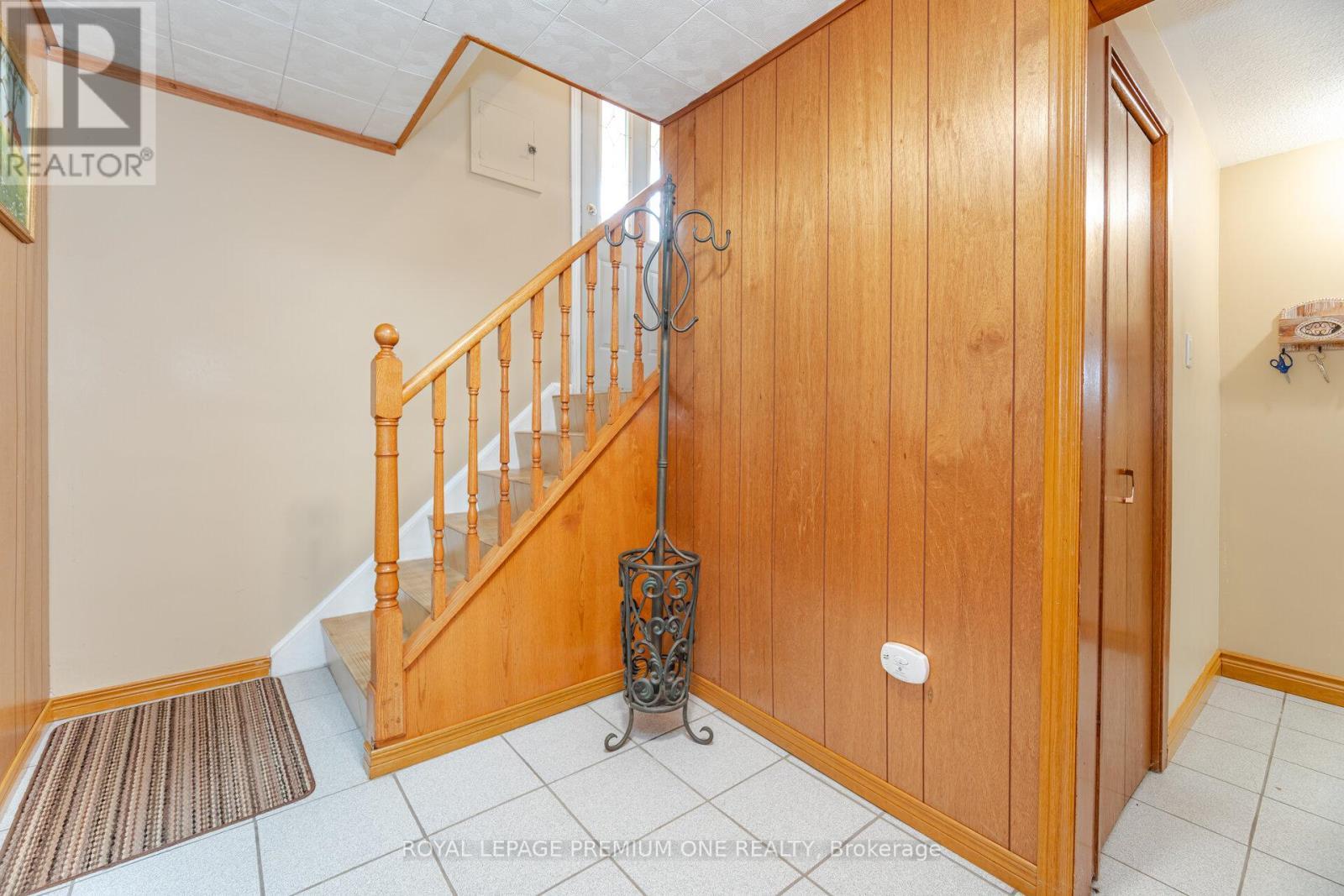 












128 HULLMAR DRIVE

,
Toronto,




Ontario
M3N2E6

