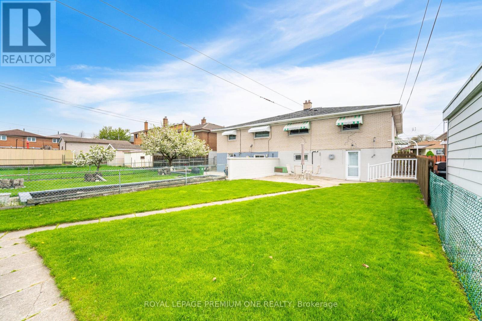 












128 HULLMAR DRIVE

,
Toronto,




Ontario
M3N2E6

