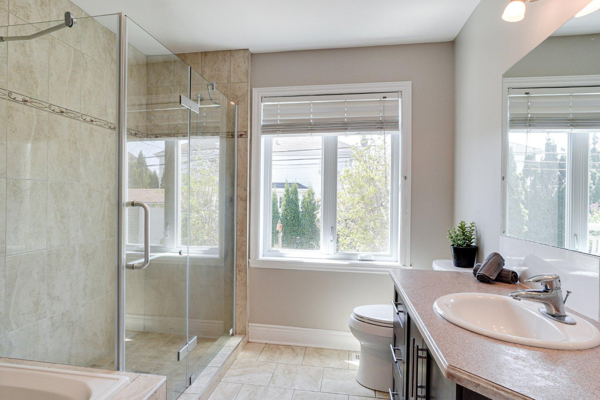 









442


Rue Pauline-Julien

,
Repentigny (Repentigny),




QC
J5Y0H2

