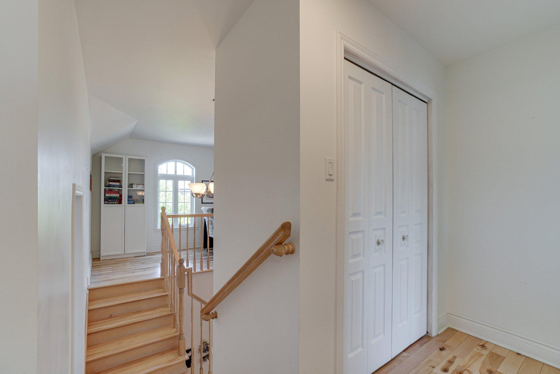 









442


Rue Pauline-Julien

,
Repentigny (Repentigny),




QC
J5Y0H2

