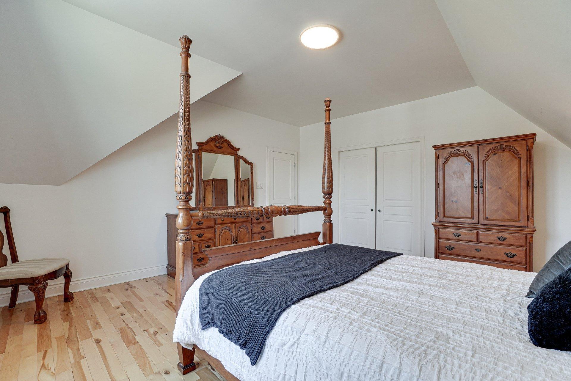 









442


Rue Pauline-Julien

,
Repentigny (Repentigny),




QC
J5Y0H2

