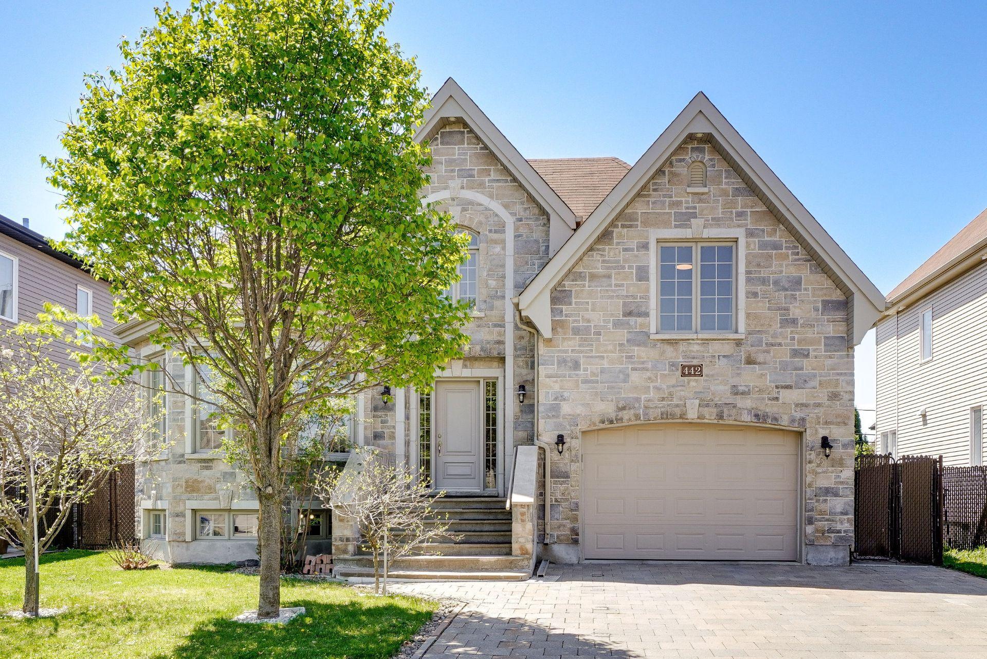 









442


Rue Pauline-Julien

,
Repentigny (Repentigny),




QC
J5Y0H2

