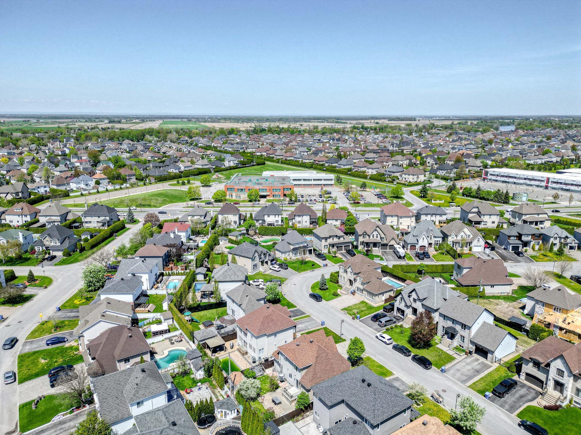 









442


Rue Pauline-Julien

,
Repentigny (Repentigny),




QC
J5Y0H2

