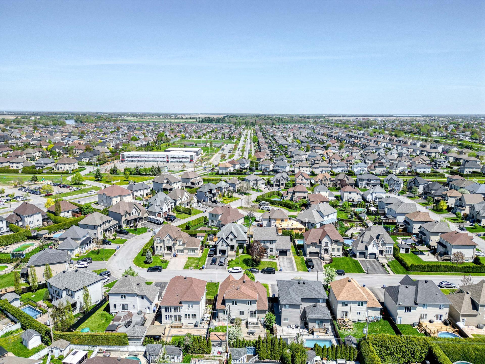









442


Rue Pauline-Julien

,
Repentigny (Repentigny),




QC
J5Y0H2

