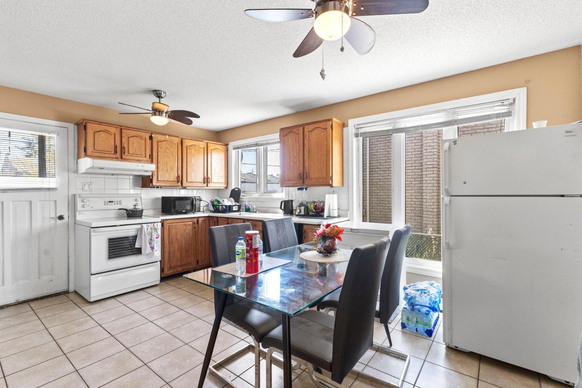 









376


Rue Jeanne-Mance

,
Gatineau (Gatineau),




QC
J8P3B8


