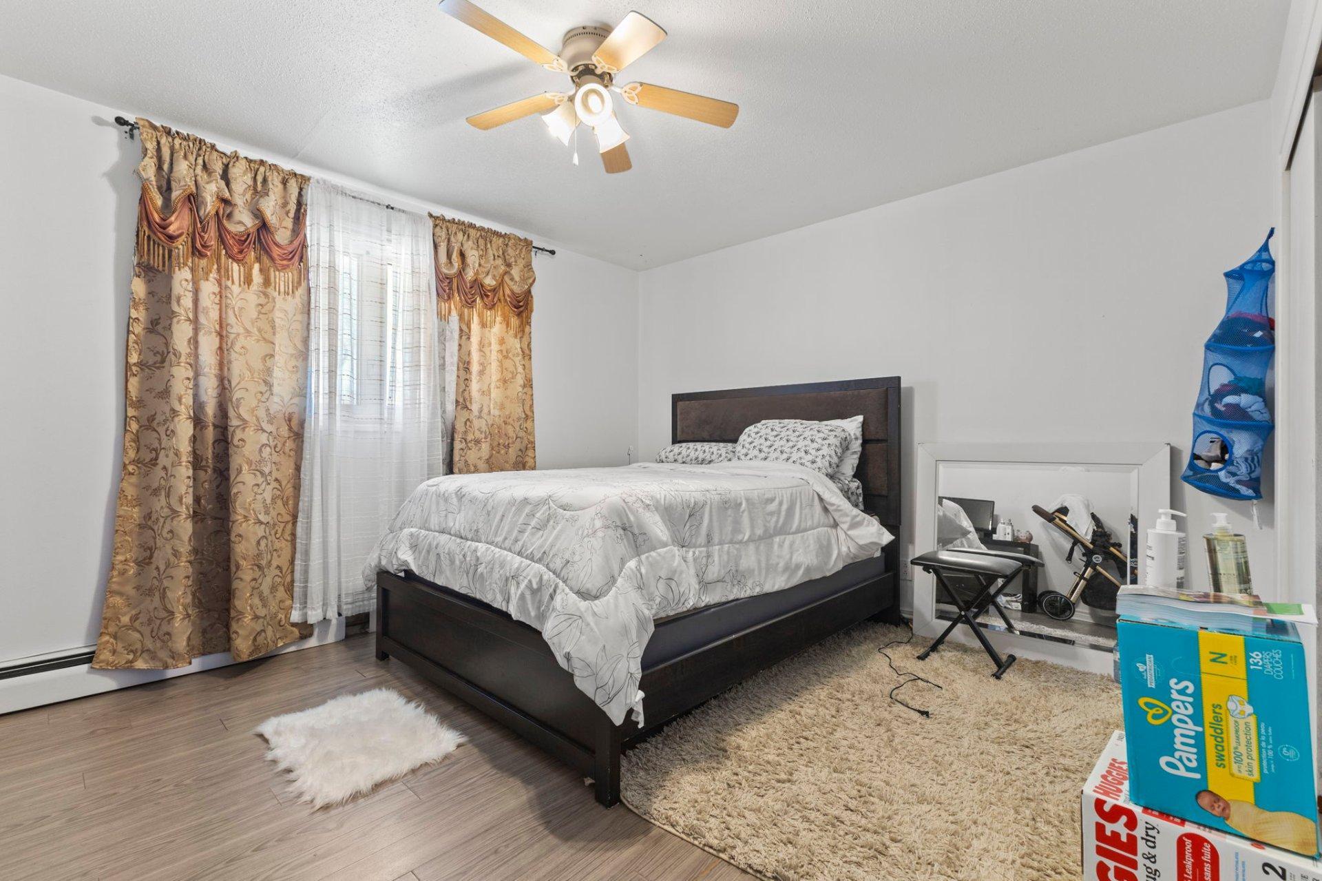 









376


Rue Jeanne-Mance

,
Gatineau (Gatineau),




QC
J8P3B8

