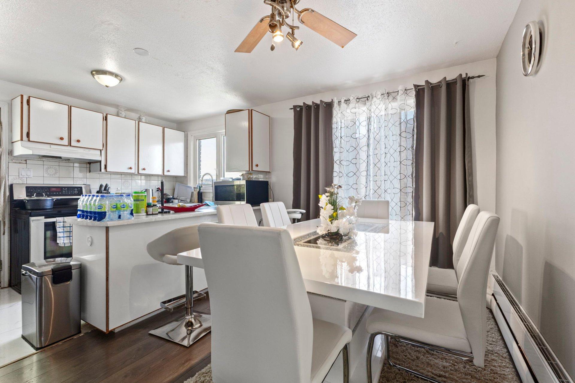 









376


Rue Jeanne-Mance

,
Gatineau (Gatineau),




QC
J8P3B8

