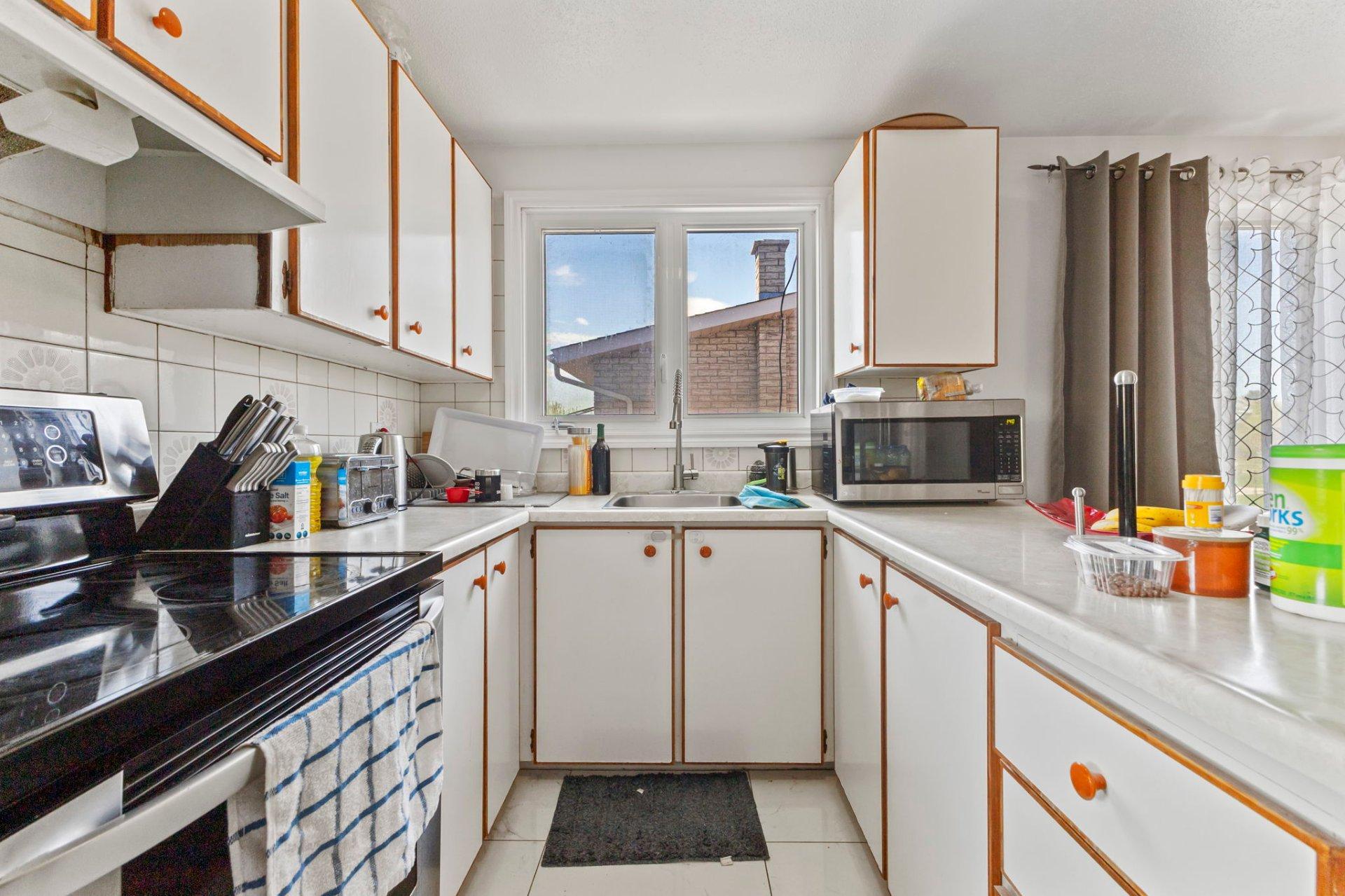 









376


Rue Jeanne-Mance

,
Gatineau (Gatineau),




QC
J8P3B8

