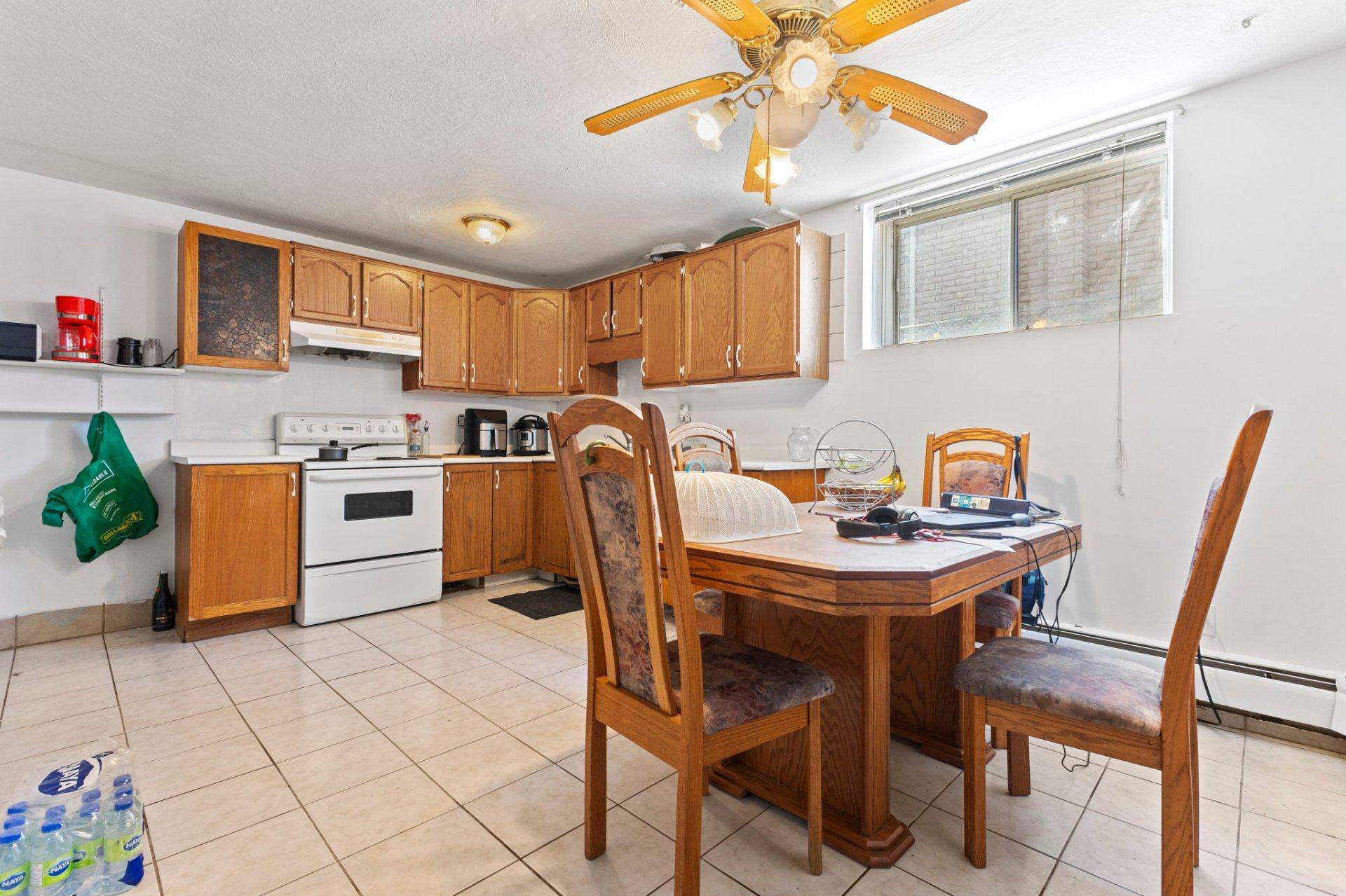 









376


Rue Jeanne-Mance

,
Gatineau (Gatineau),




QC
J8P3B8


