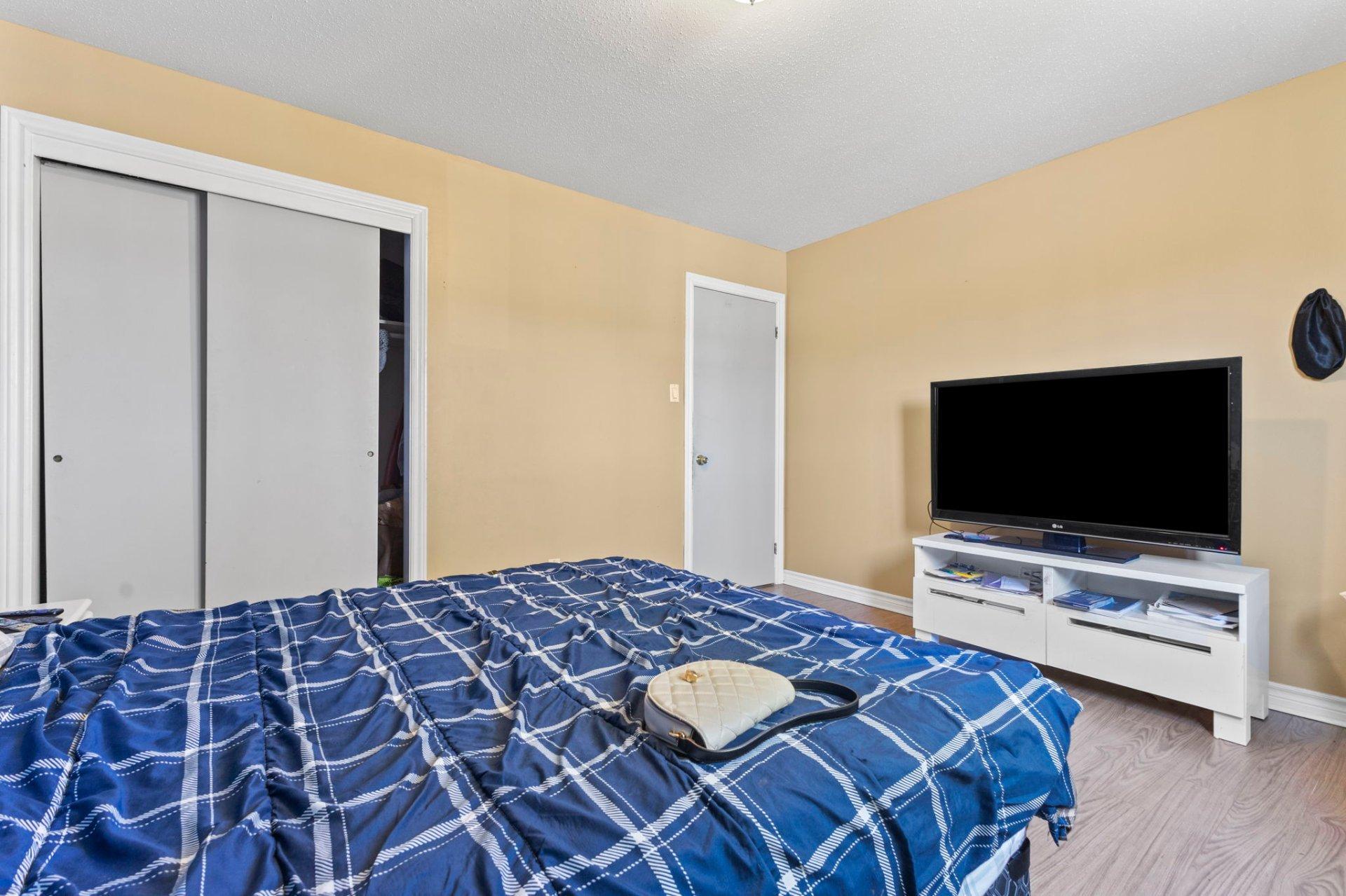 









376


Rue Jeanne-Mance

,
Gatineau (Gatineau),




QC
J8P3B8

