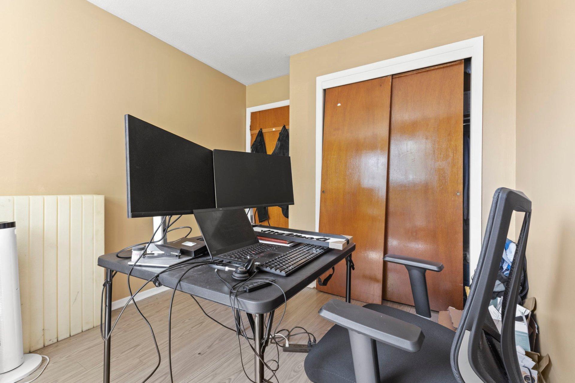 









376


Rue Jeanne-Mance

,
Gatineau (Gatineau),




QC
J8P3B8

