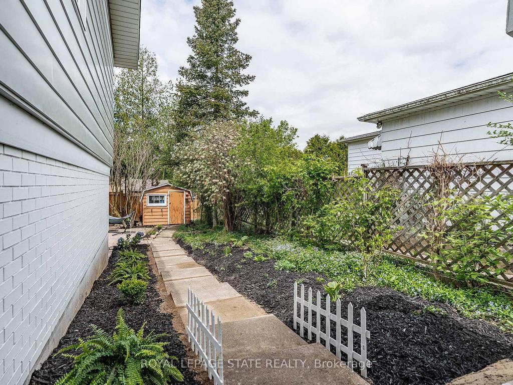 









14


Turnbull

Road,
Hamilton,




ON
L9H 3W3

