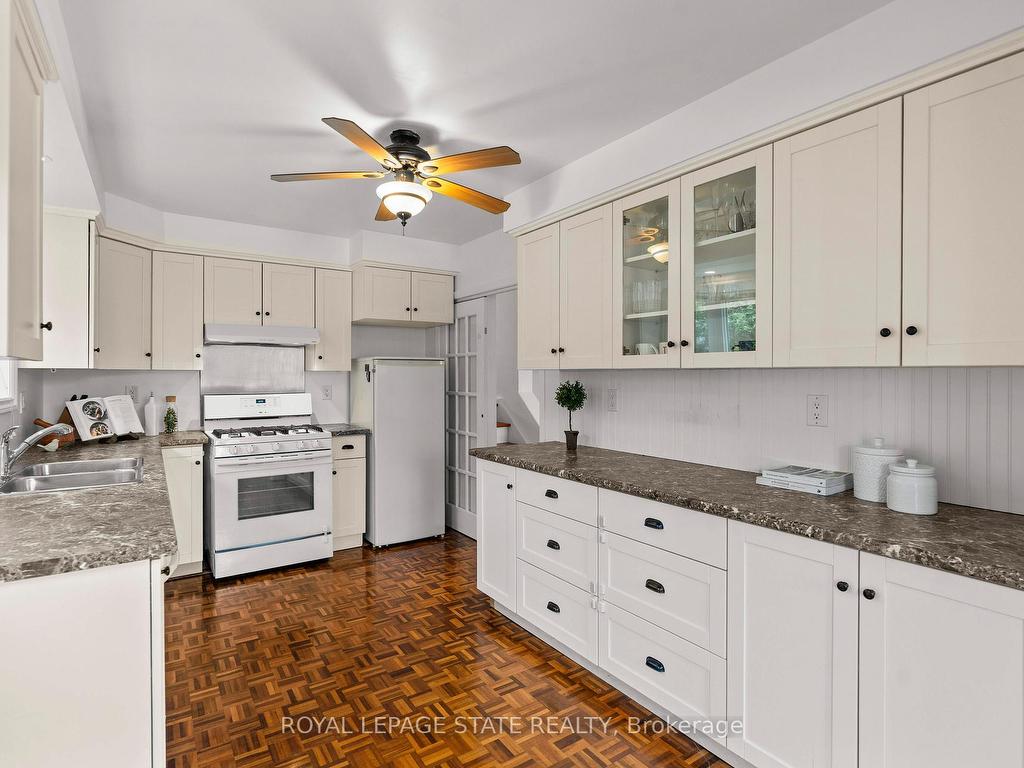 









14


Turnbull

Road,
Hamilton,




ON
L9H 3W3

