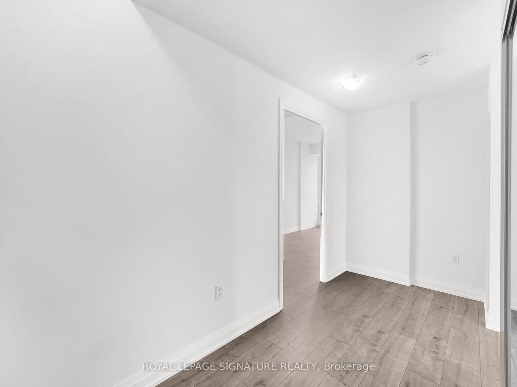 









412


Silver Maple

Road, 716,
Oakville,




ON
L6H 0S2

