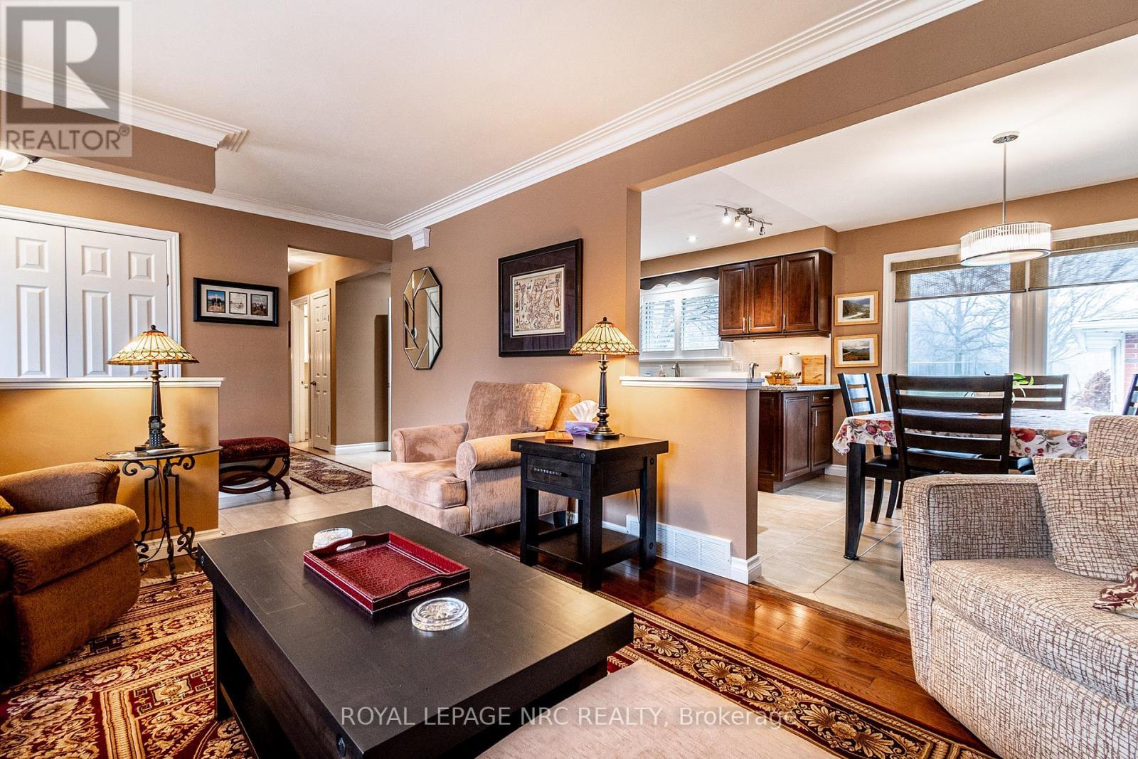 












13 CULLEN DRIVE

,
St. Catharines (Glendale/Glenridge),




Ontario
L2T3H2

