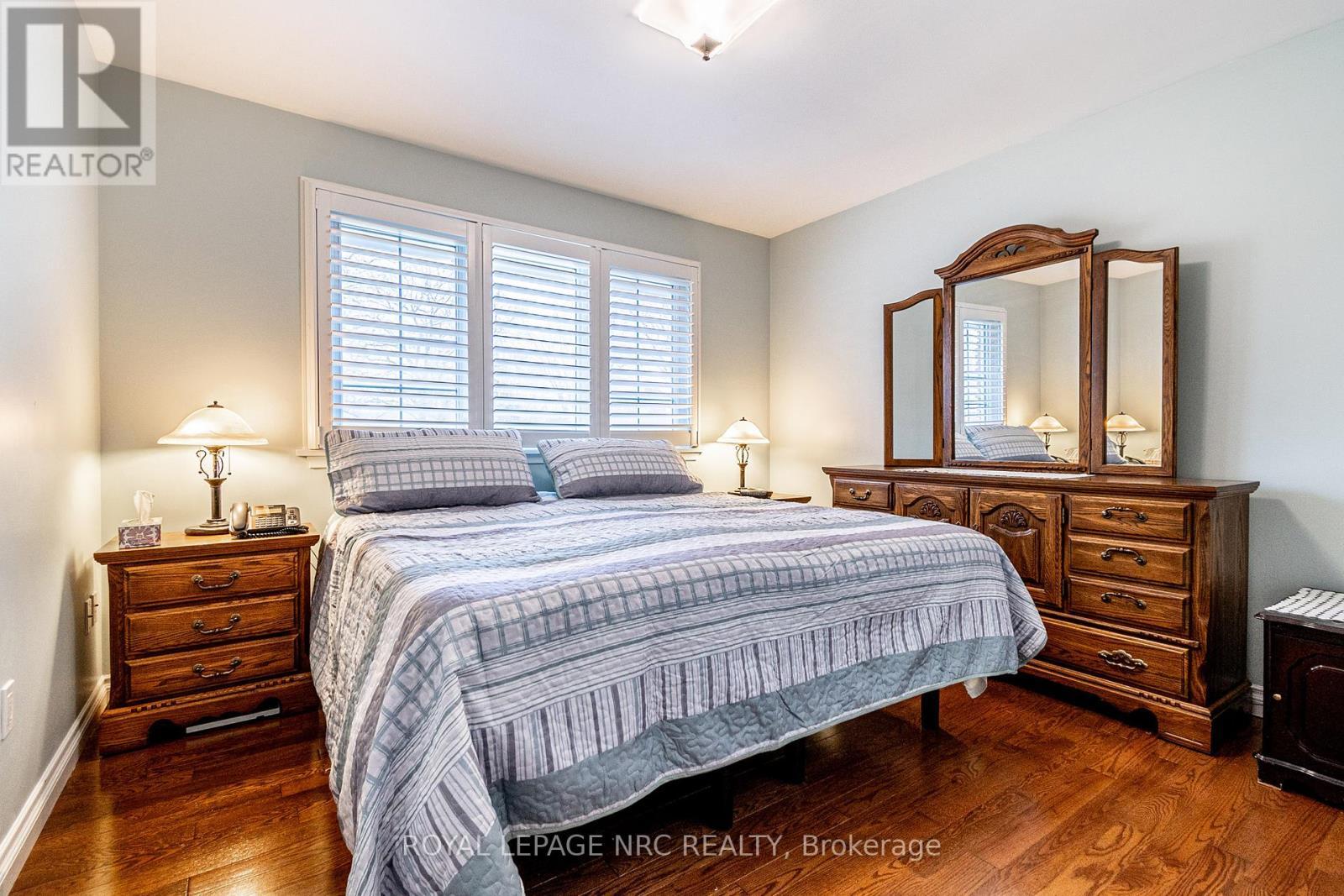 












13 CULLEN DRIVE

,
St. Catharines (Glendale/Glenridge),




Ontario
L2T3H2

