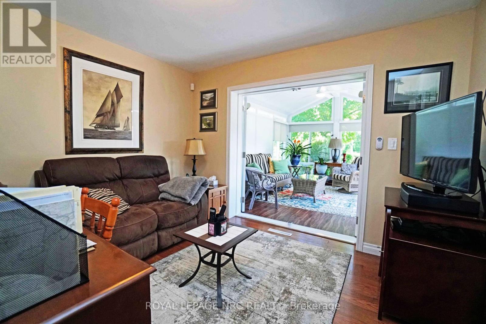 












13 CULLEN DRIVE

,
St. Catharines (Glendale/Glenridge),




Ontario
L2T3H2

