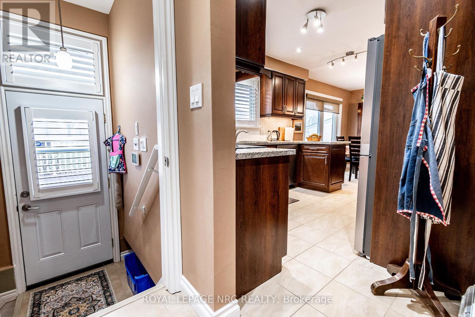 












13 CULLEN DRIVE

,
St. Catharines (Glendale/Glenridge),




Ontario
L2T3H2

