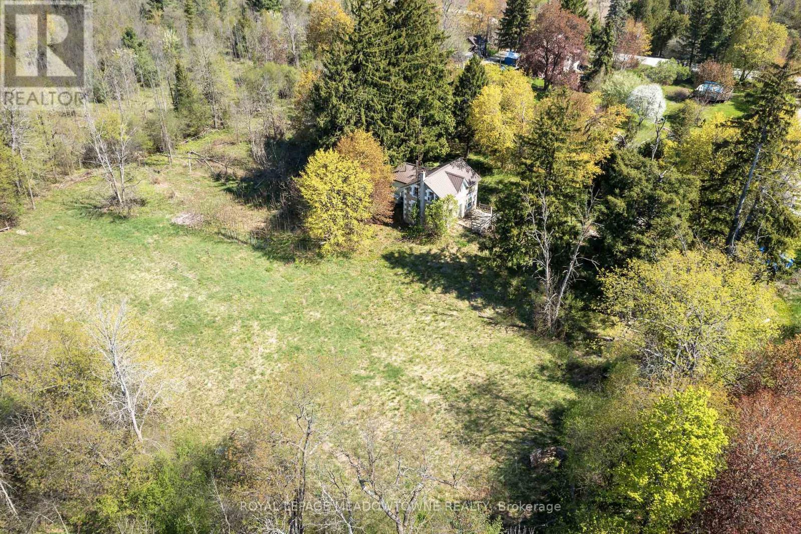












9414 FIRST LINE

,
Milton,







Ontario
L0P1J0

