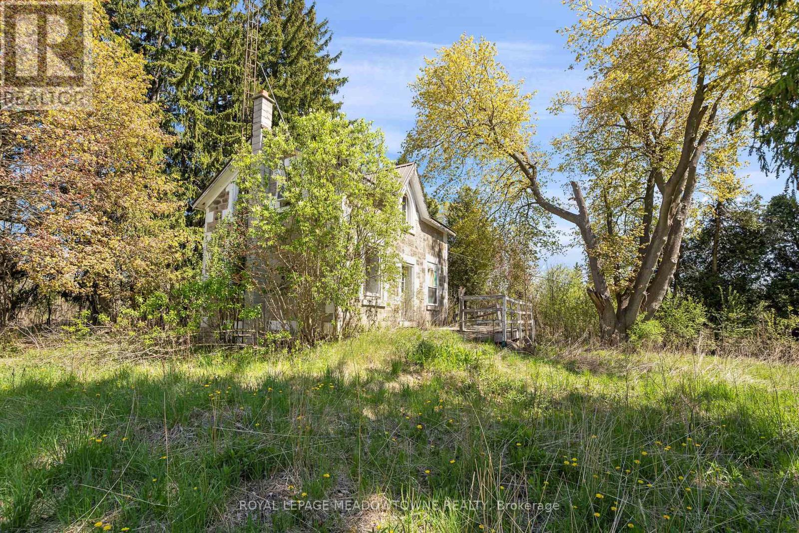 












9414 FIRST LINE

,
Milton,







Ontario
L0P1J0

