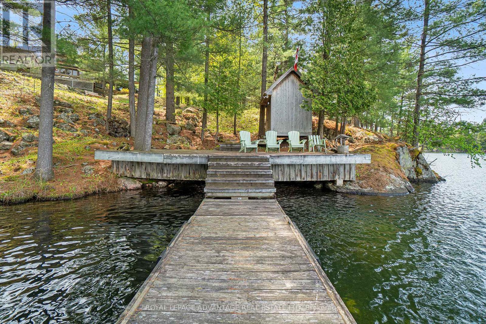 












1022 TULLYS WAY

,
Tay Valley,




Ontario
K7H3C5

